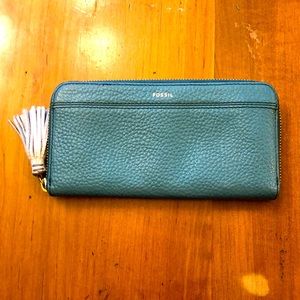 Beautiful Fossil green wallet with tassel.